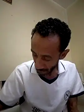 walide100000 online show from April 10, 2026, 5:42 pm