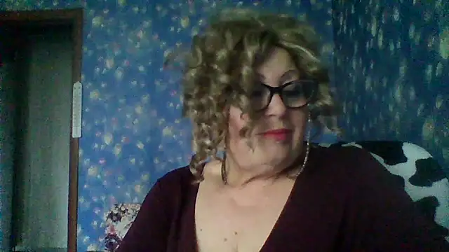 Snapshot of Milaniya606 chatting on November 15, 2025, 7:23 am Milaniya606 online show from November 15, 2025, 7:23 am