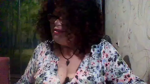 Snapshot of Milaniya606 chatting on April 21, 2026, 6:14 pm Milaniya606 online show from April 21, 2026, 6:14 pm