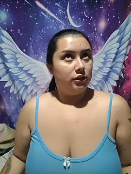 Snapshot of CurvyNoir chatting on April 8, 2026, 12:45 am CurvyNoir online show from April 8, 2026, 12:45 am