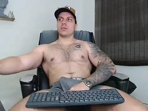 Noah Swagger  online show from December 17, 2025, 7:57 am