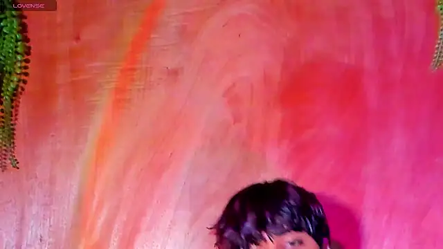 Snapshot of Leo_Glow chatting on February 22, 2026, 1:24 pm Leo Glow online show from February 22, 2026, 1:24 pm