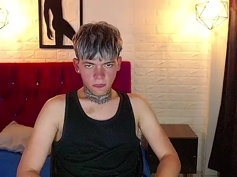 frankboyx online show from November 3, 2025, 9:07 pm