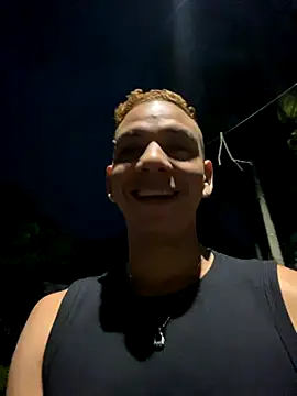 Snapshot of Dylams_maja chatting on November 20, 2025, 11:25 pm Dylams maja online show from November 20, 2025, 11:25 pm