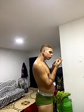 Snapshot of Dylams_maja chatting on November 14, 2025, 7:01 am Dylams maja online show from November 14, 2025, 7:01 am