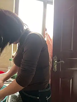 daaqnn online show from November 9, 2025, 1:53 am