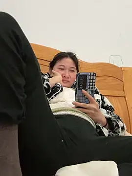 Snapshot of daaqnn chatting on March 1, 2026, 1:22 pm daaqnn online show from March 1, 2026, 1:22 pm