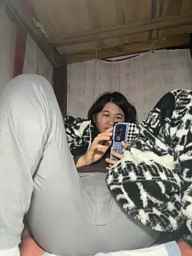 Snapshot of daaqnn chatting on January 15, 2026, 12:19 pm daaqnn online show from January 15, 2026, 12:19 pm