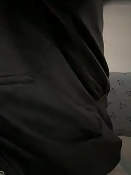 Snapshot of daaqnn chatting on December 23, 2025, 3:17 am daaqnn online show from December 23, 2025, 3:17 am