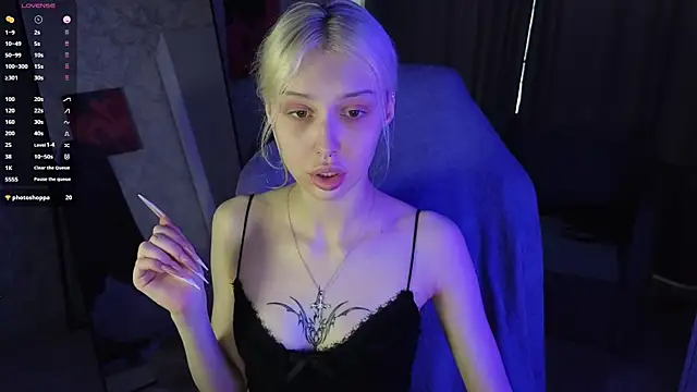 Snapshot of goth__tv chatting on November 14, 2025, 10:30 am goth tv online show from November 14, 2025, 10:30 am