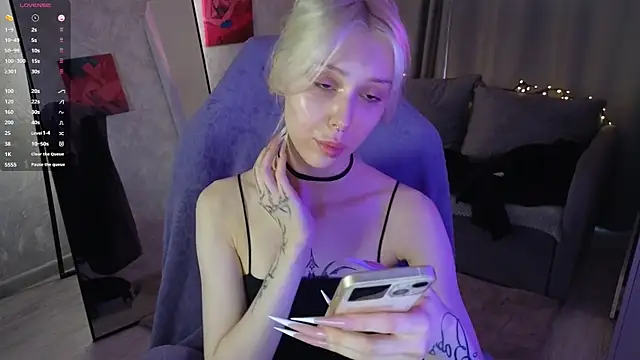 Snapshot of goth__tv chatting on November 8, 2025, 11:47 am goth tv online show from November 8, 2025, 11:47 am