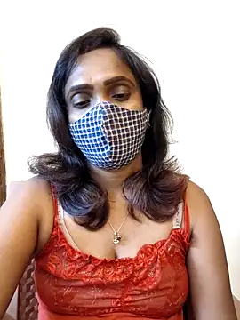 Snapshot of Queen-dhivya chatting on February 2, 2026, 12:48 pm Queen-dhivya online show from February 2, 2026, 12:48 pm