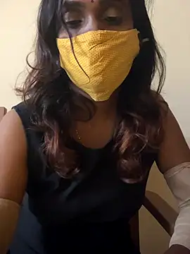 Snapshot of Queen-dhivya chatting on November 14, 2025, 12:20 pm Queen-dhivya online show from November 14, 2025, 12:20 pm