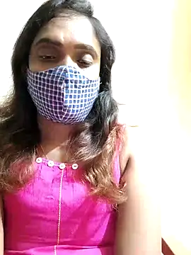 Snapshot of Queen-dhivya chatting on December 18, 2025, 12:31 pm Queen-dhivya online show from December 18, 2025, 12:31 pm