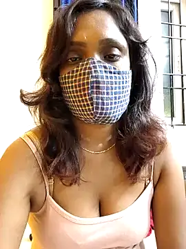 Snapshot of Queen-dhivya chatting on December 21, 2025, 5:25 pm Queen-dhivya online show from December 21, 2025, 5:25 pm