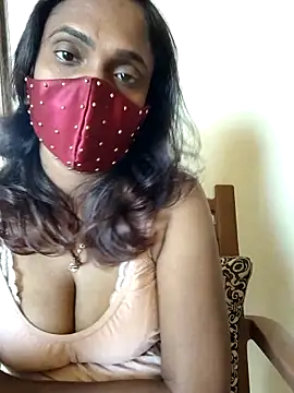 Snapshot of Queen-dhivya chatting on February 20, 2026, 3:58 am Queen-dhivya online show from February 20, 2026, 3:58 am