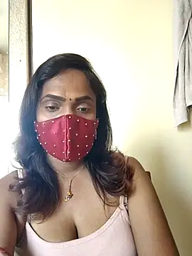 Snapshot of Queen-dhivya chatting on February 17, 2026, 3:26 am Queen-dhivya online show from February 17, 2026, 3:26 am