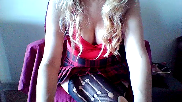 Snapshot of salentinasexy chatting on December 2, 2025, 10:50 am salentinasexy online show from December 2, 2025, 10:50 am