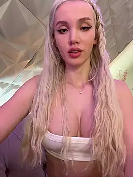 Lana-Grey online show from February 21, 2026, 11:40 pm