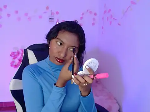 Snapshot of Samanta_777 chatting on December 5, 2025, 7:34 pm Samanta 777 online show from December 5, 2025, 7:34 pm