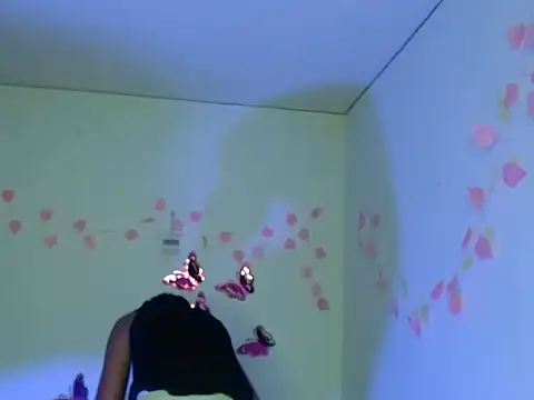 Snapshot of Samanta_777 chatting on November 14, 2025, 6:06 am Samanta 777 online show from November 14, 2025, 6:06 am