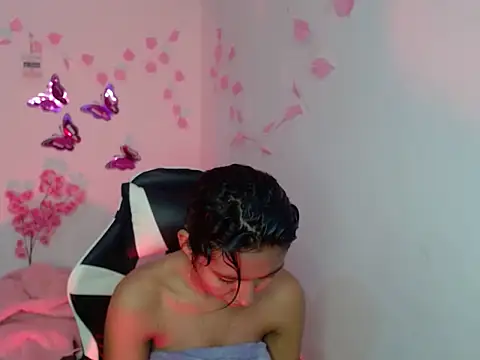 Snapshot of Samanta_777 chatting on November 19, 2025, 3:39 am Samanta 777 online show from November 19, 2025, 3:39 am