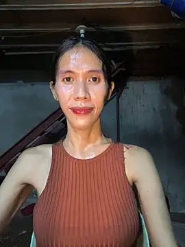 bellaUtops online show from April 18, 2026, 7:58 pm