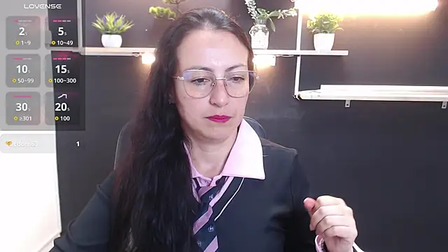 Lauryn Jones online show from April 16, 2026, 7:03 pm