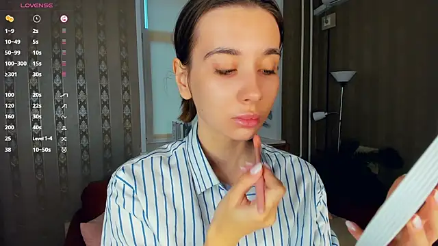 Snapshot of JacalynSchreiber chatting on November 21, 2025, 6:56 am JacalynSchreiber online show from November 21, 2025, 6:56 am