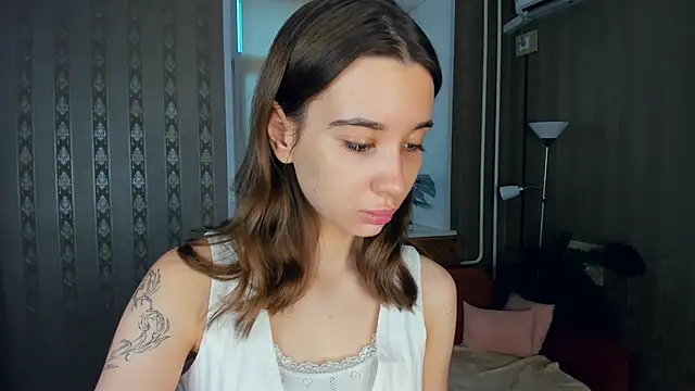 Snapshot of JacalynSchreiber chatting on November 18, 2025, 9:01 am JacalynSchreiber online show from November 18, 2025, 9:01 am