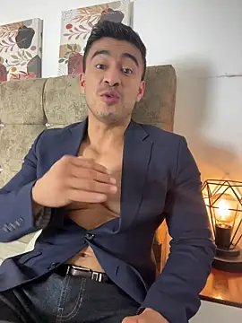 Snapshot of Chris_Clarck chatting on November 28, 2025, 8:20 pm Chris Clarck online show from November 28, 2025, 8:20 pm