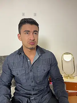 Snapshot of Chris_Clarck chatting on November 16, 2025, 8:02 pm Chris Clarck online show from November 16, 2025, 8:02 pm