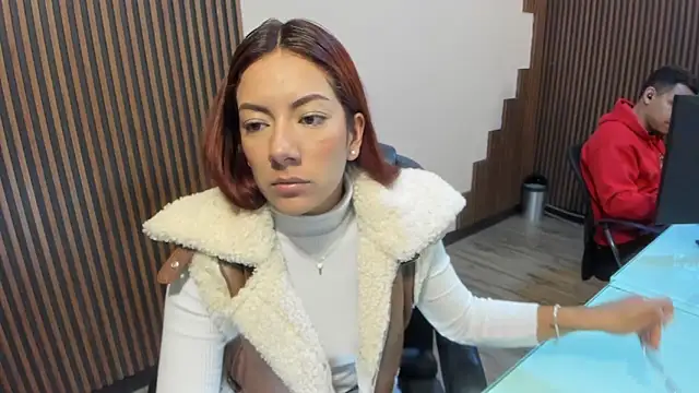 Snapshot of desk_desire chatting on January 6, 2026, 11:36 am desk desire online show from January 6, 2026, 11:36 am