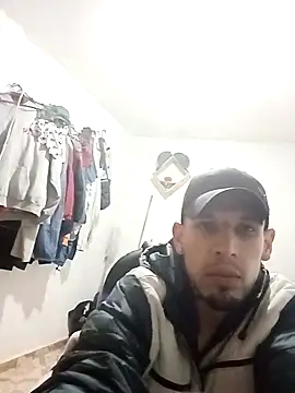 6perlas9 online show from November 3, 2025, 7:35 am