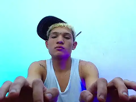 bad boy hottx online show from November 25, 2025, 5:19 am