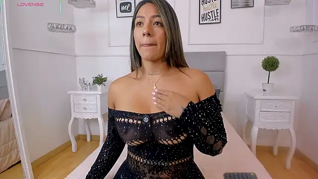 Snapshot of _Hanna_Williams_ chatting on January 5, 2026, 8:23 pm Hanna Williams online show from January 5, 2026, 8:23 pm