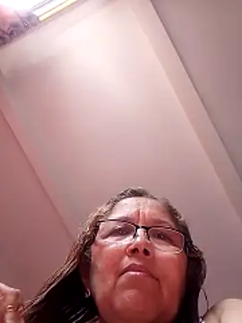 Cessi50 online show from December 2, 2025, 3:36 pm