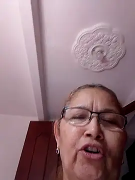 Snapshot of Cessi50 chatting on November 12, 2025, 5:06 pm Cessi50 online show from November 12, 2025, 5:06 pm