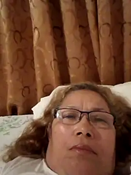 Snapshot of Cessi50 chatting on November 26, 2025, 12:32 am Cessi50 online show from November 26, 2025, 12:32 am