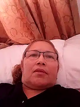 Snapshot of Cessi50 chatting on November 16, 2025, 4:12 pm Cessi50 online show from November 16, 2025, 4:12 pm