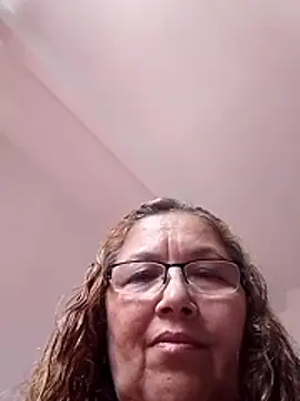 Snapshot of Cessi50 chatting on November 29, 2025, 5:57 pm Cessi50 online show from November 29, 2025, 5:57 pm