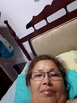 Cessi50 online show from April 10, 2026, 3:02 am