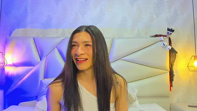 Snapshot of laurettedela_rouse chatting on November 4, 2025, 11:03 am laurettedela rouse online show from November 4, 2025, 11:03 am