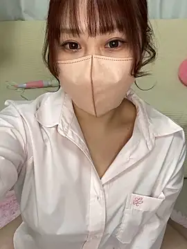 reika33 online show from February 20, 2026, 7:21 am