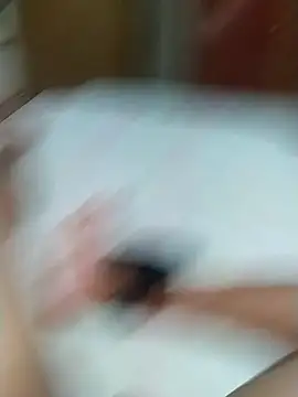 Snapshot of m-a-g-n-a-t-a chatting on November 28, 2025, 11:38 pm m-a-g-n-a-t-a online show from November 28, 2025, 11:38 pm