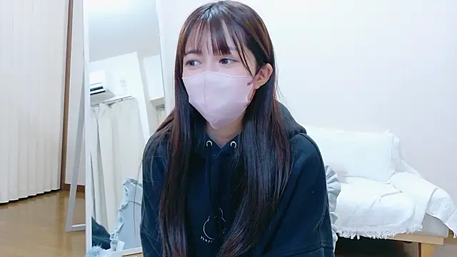 Snapshot of mirei-xxx chatting on November 17, 2025, 11:14 am mirei-xxx online show from November 17, 2025, 11:14 am