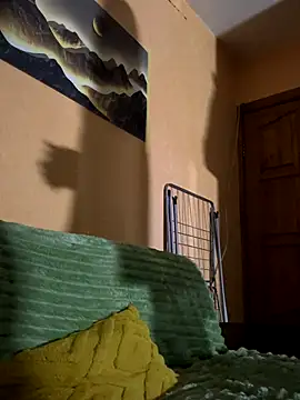 ShadowEve online show from November 6, 2025, 3:05 pm