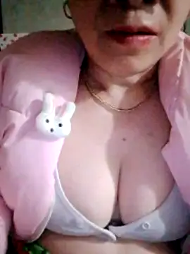 Snapshot of small-house123 chatting on February 9, 2026, 12:19 am small-house123 online show from February 9, 2026, 12:19 am