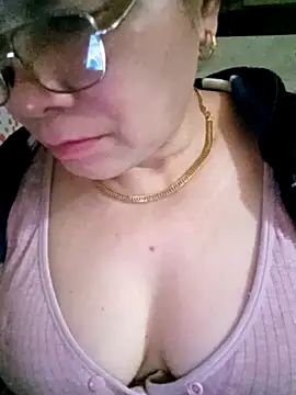 Snapshot of small-house123 chatting on February 17, 2026, 3:59 am small-house123 online show from February 17, 2026, 3:59 am