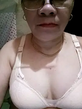 Snapshot of small-house123 chatting on March 1, 2026, 1:38 am small-house123 online show from March 1, 2026, 1:38 am